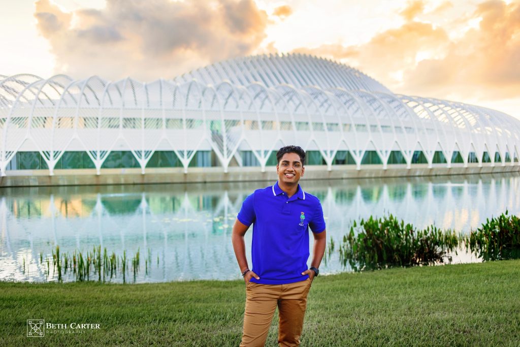 high school senior boy in a suit
Florida Polytechnic University